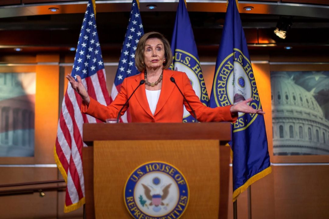 Nancy Pelosi habla para los medios después de la resolución de inicio de &#039;impeachment&#039; a Donald Trump.