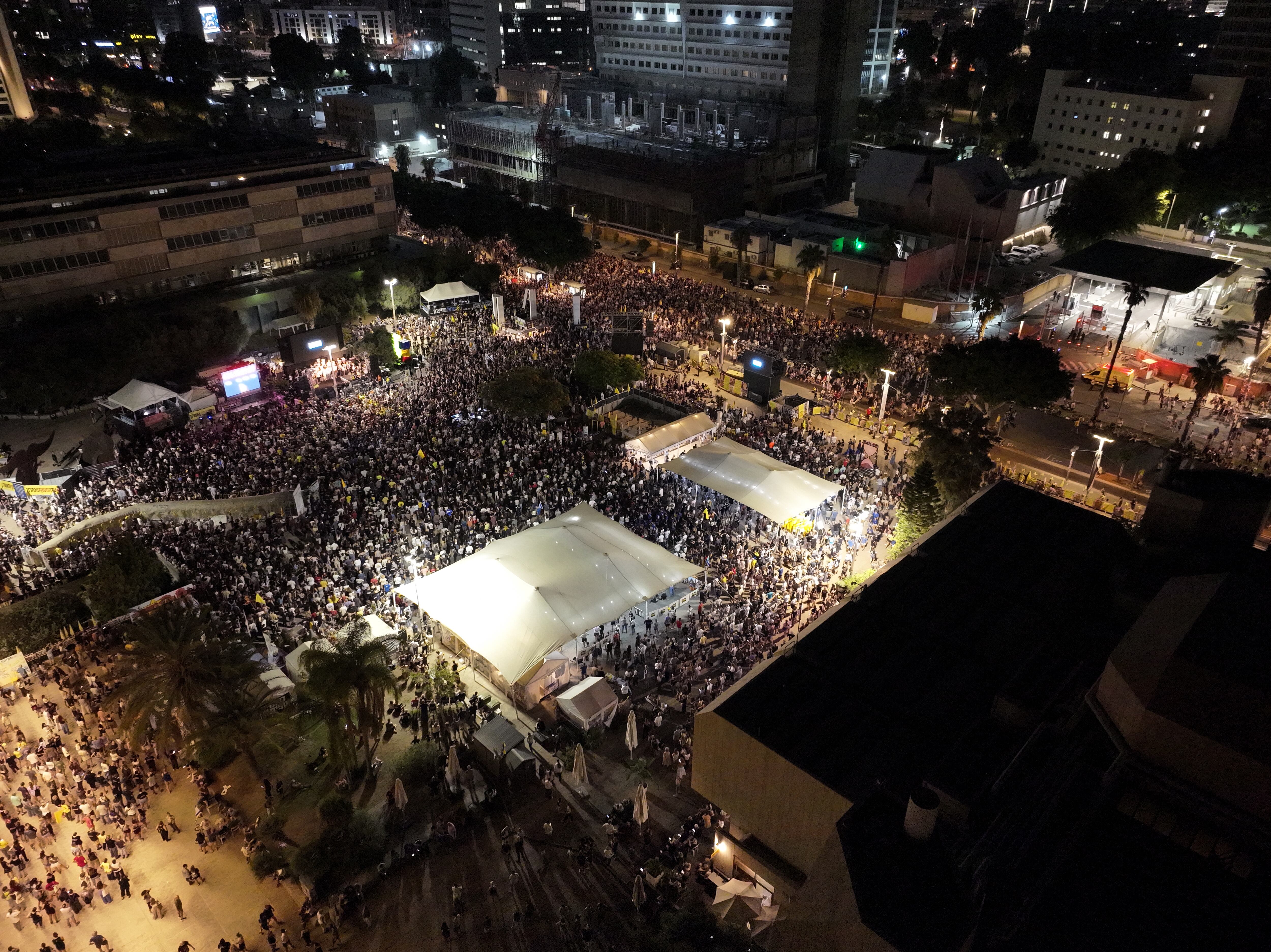 Vista aérea de la Plaza de los Rehenes en Tel Aviv, Israel, el 24 de agosto de 2025. Yair Palti/Anadolu.