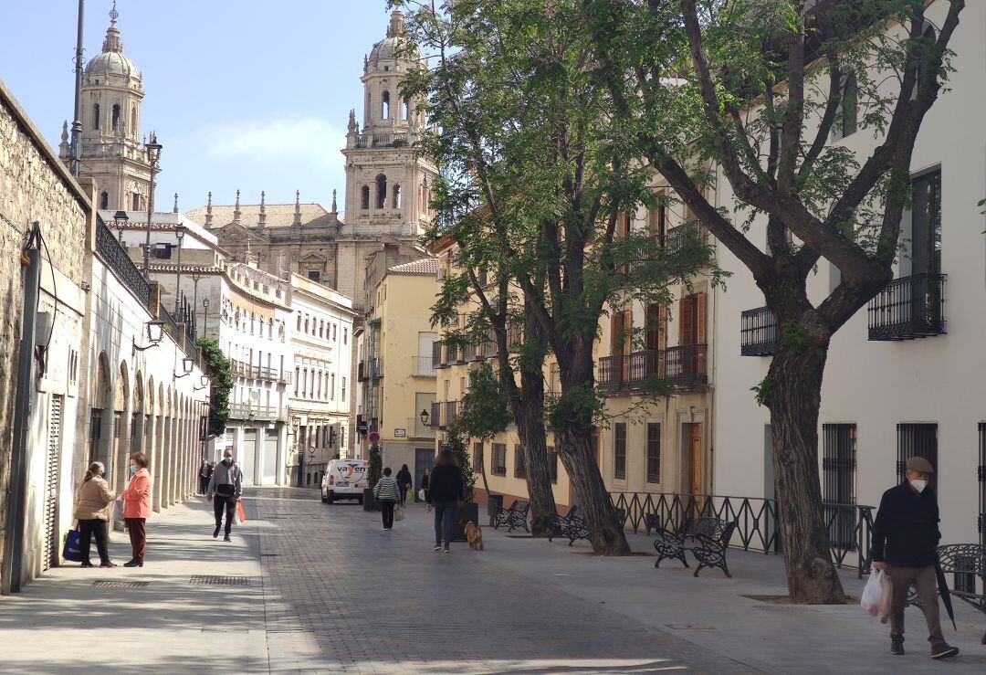 La tasa de incidencia sigue bajando y el número de contagios comunicados conllevan cierta esperanza