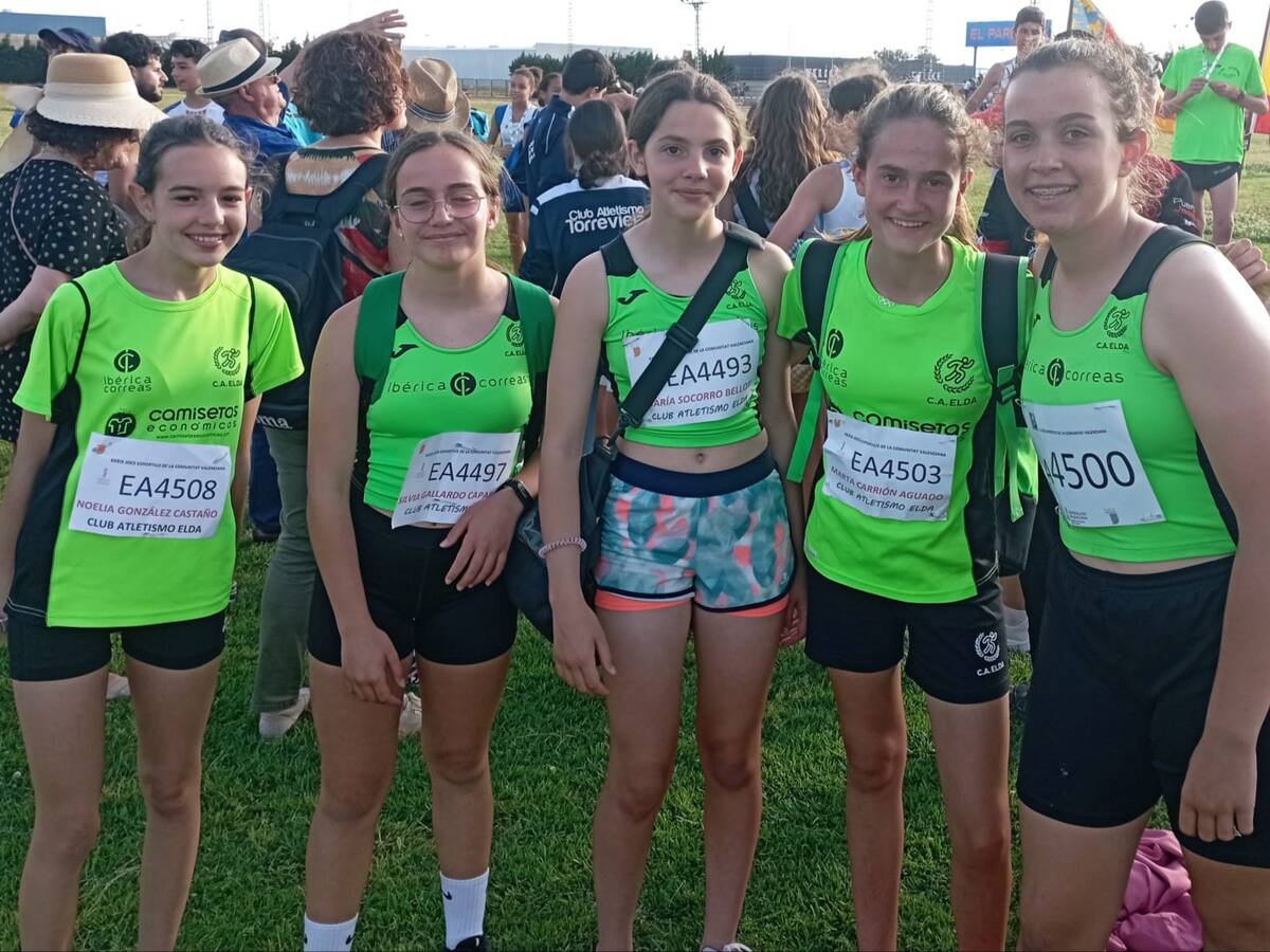 El Club Atletismo Elda regresó de Torrevieja cargado de medallas