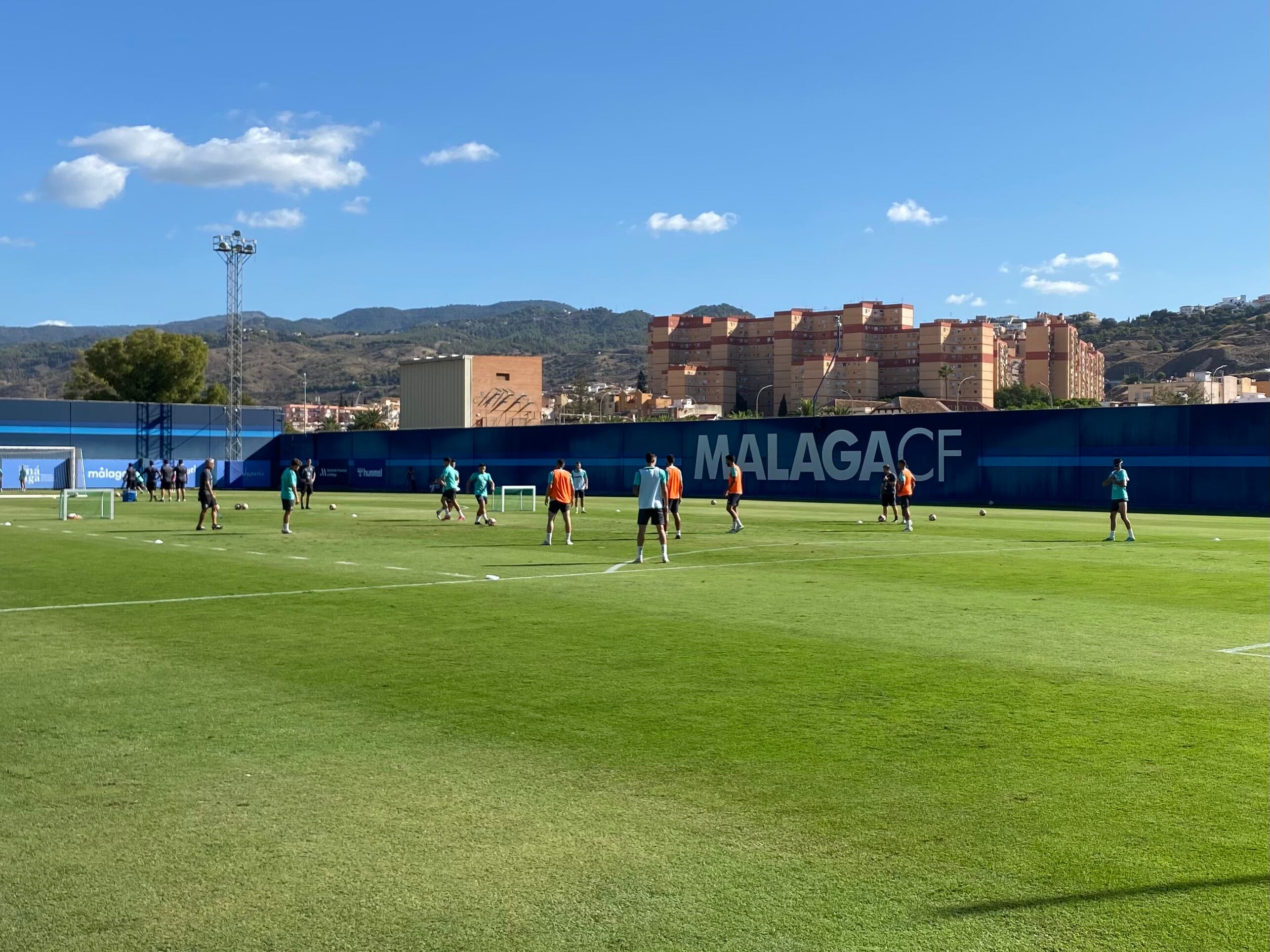 El Málaga regresó este miércoles al trabajoen el anexo de La Rosaleda