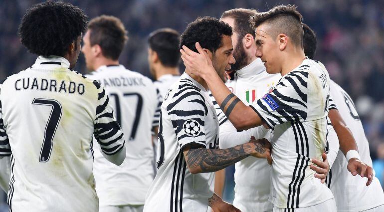 Los jugadores de la Juventus celebran un gol en Turín