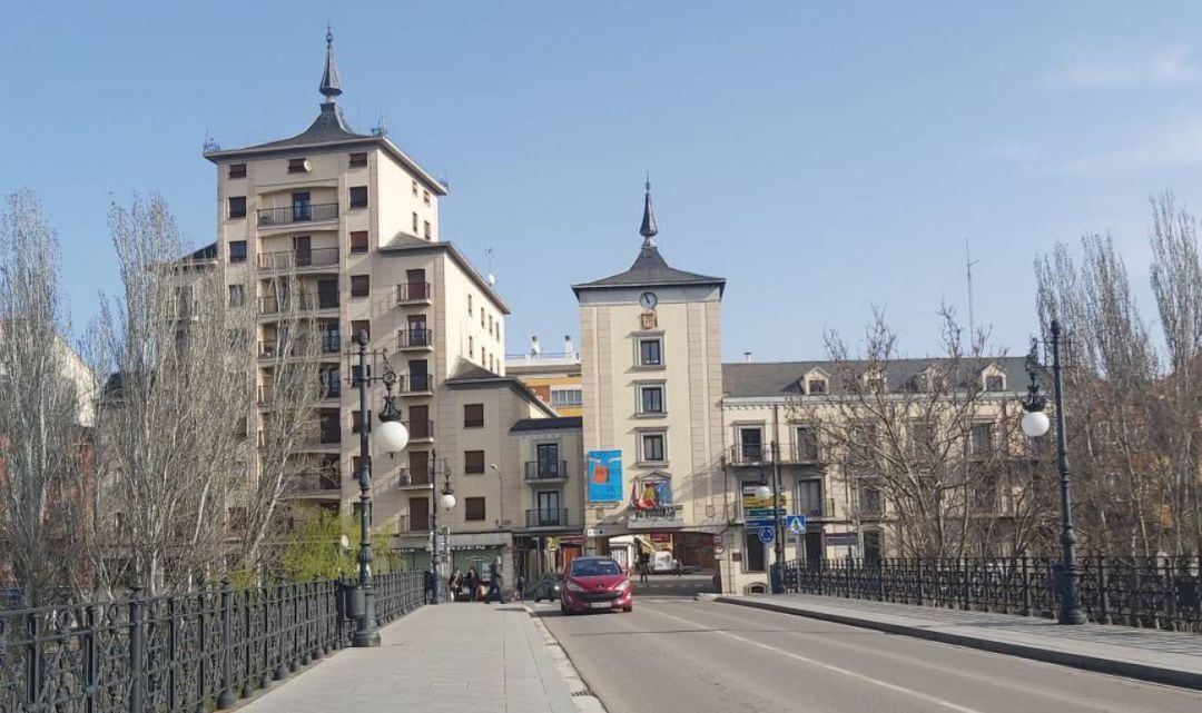 Ayuntamiento de Aranda de Duero, tras el Puente Mayor