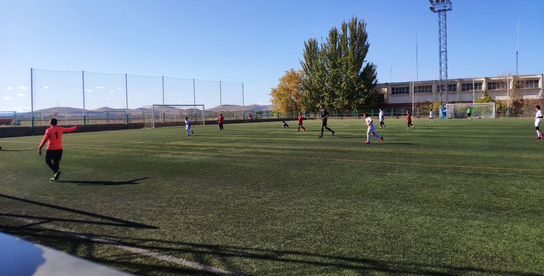 Imagen de archivo de uno de los partidos de la Escuela Municipal de Fútbol, durante la temporada 2019-2020 