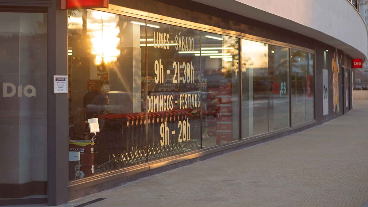 El local del primer Zara en A Coruña acogerá un supermercado Dia