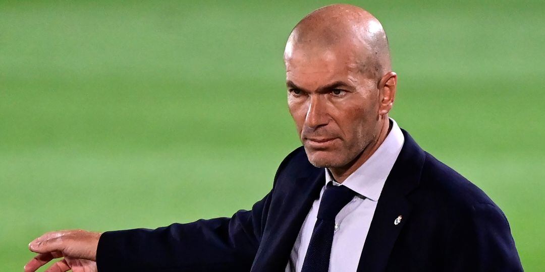 Zinedine Zidane, durante un partido del Real Madrid en el Di Stéfano