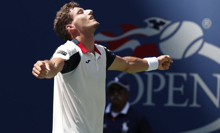 Carreño celebra su victoria frente a Schwartzman en cuartos de final del US Open