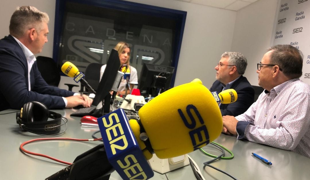 Miguel Todolí, Ramón Soler y Enrique Orihuel en el programa El Abierto de Begoña del Prado. 