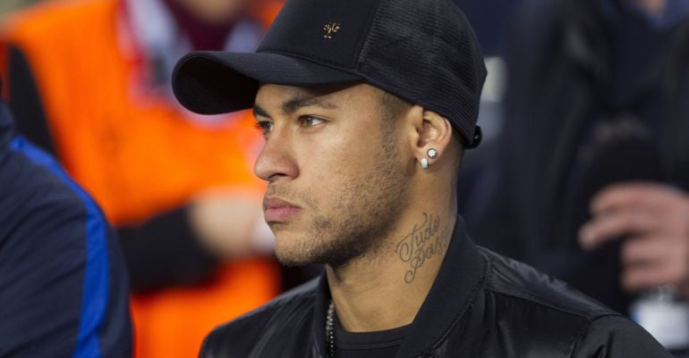 Neymar, en la grada del Camp Nou