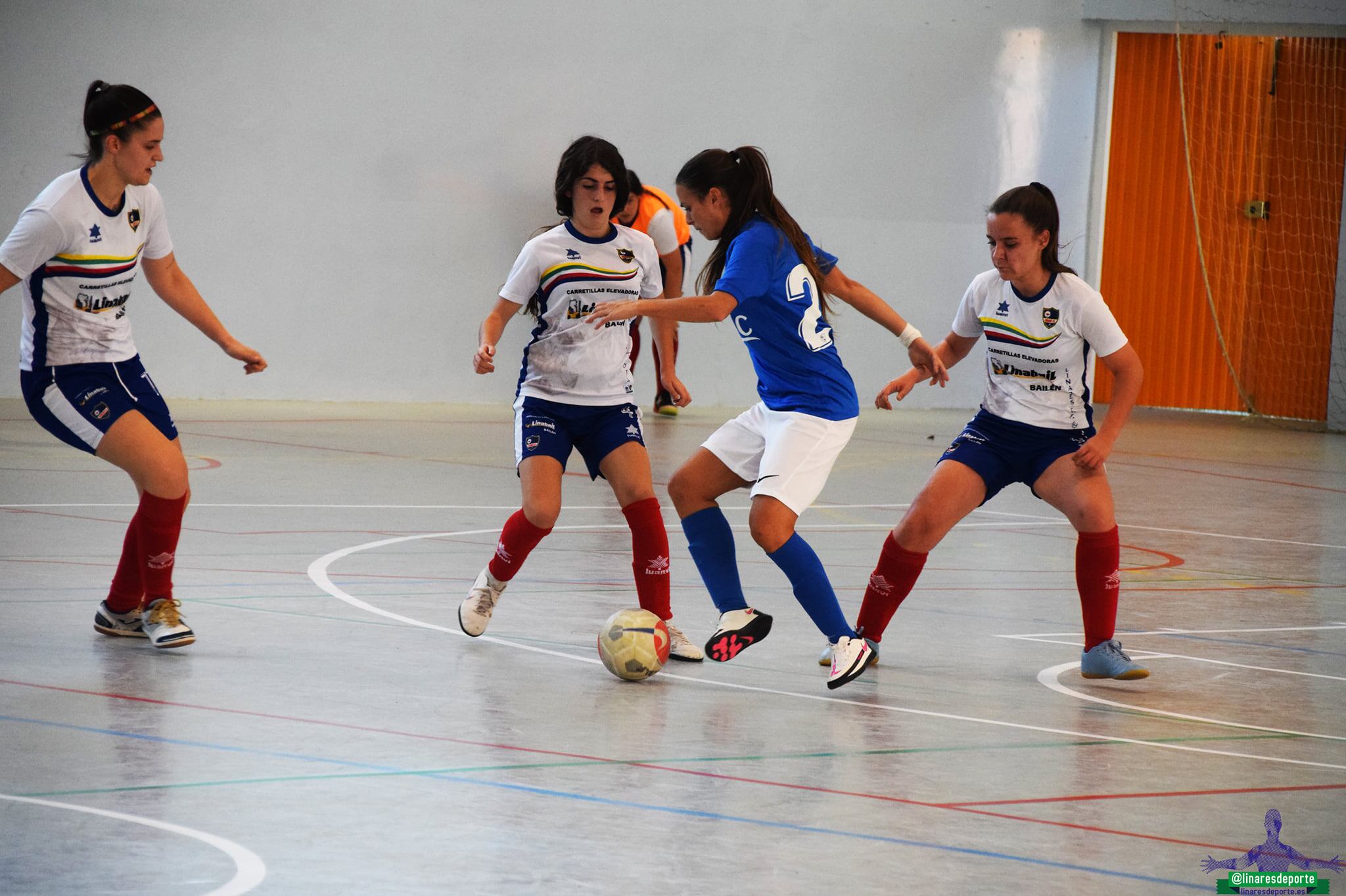 Partido entre el Linares Deportivo Femenino y el Linares C.F.