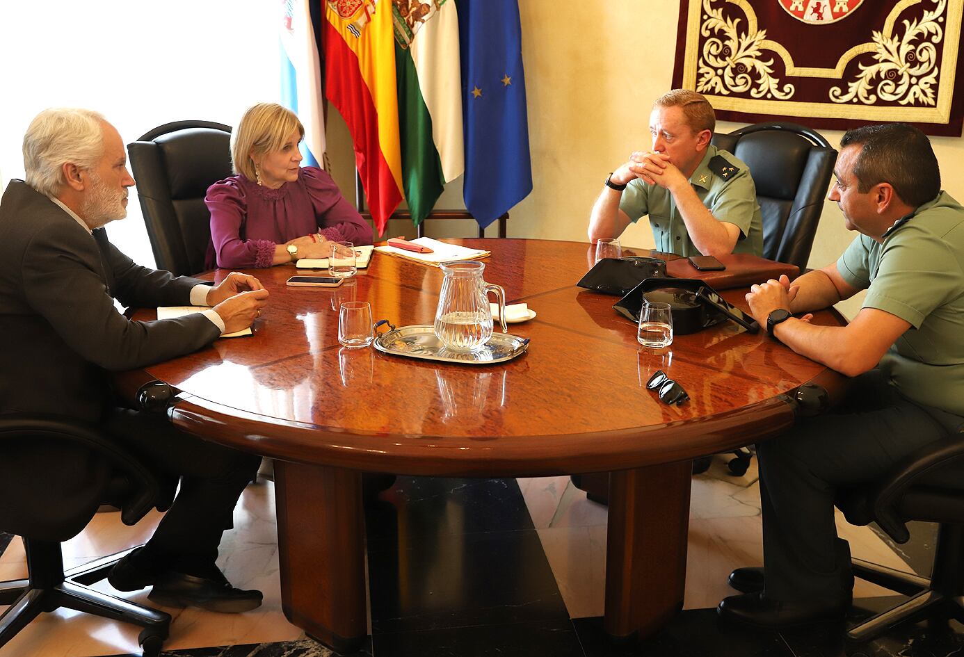 reunión de García Pelayo con mandos de la Guardia Civil