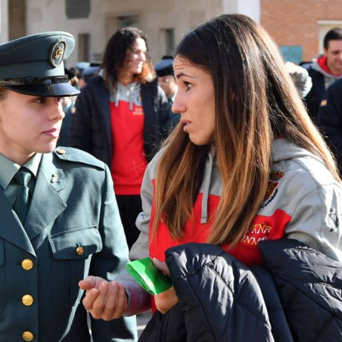 Guerreras y guardiaciviles