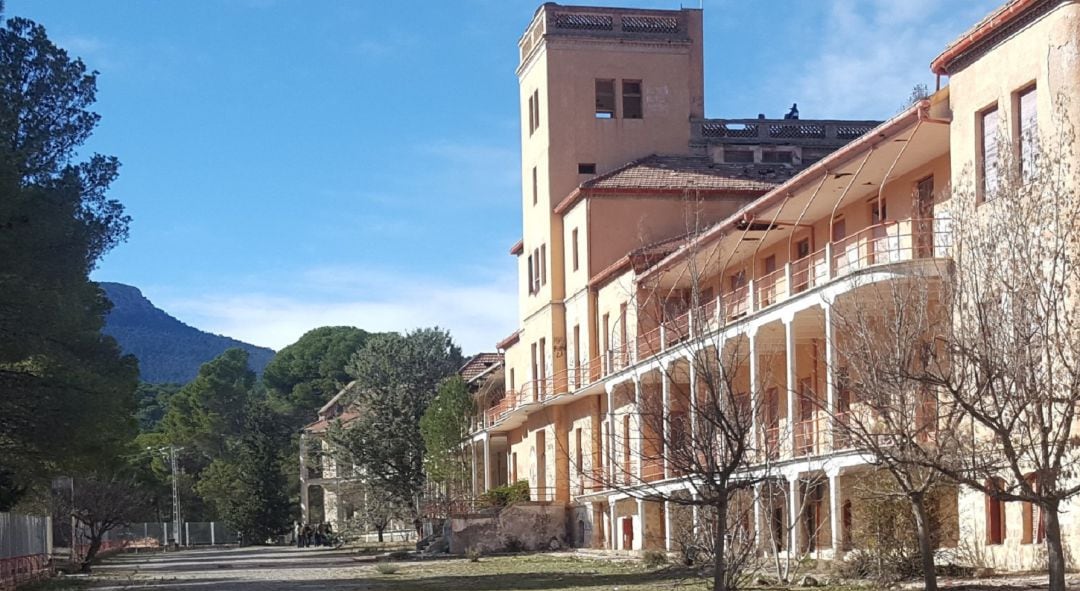 Imagenes del Sanatorio Escuela Hogar de Sierra Espuña.