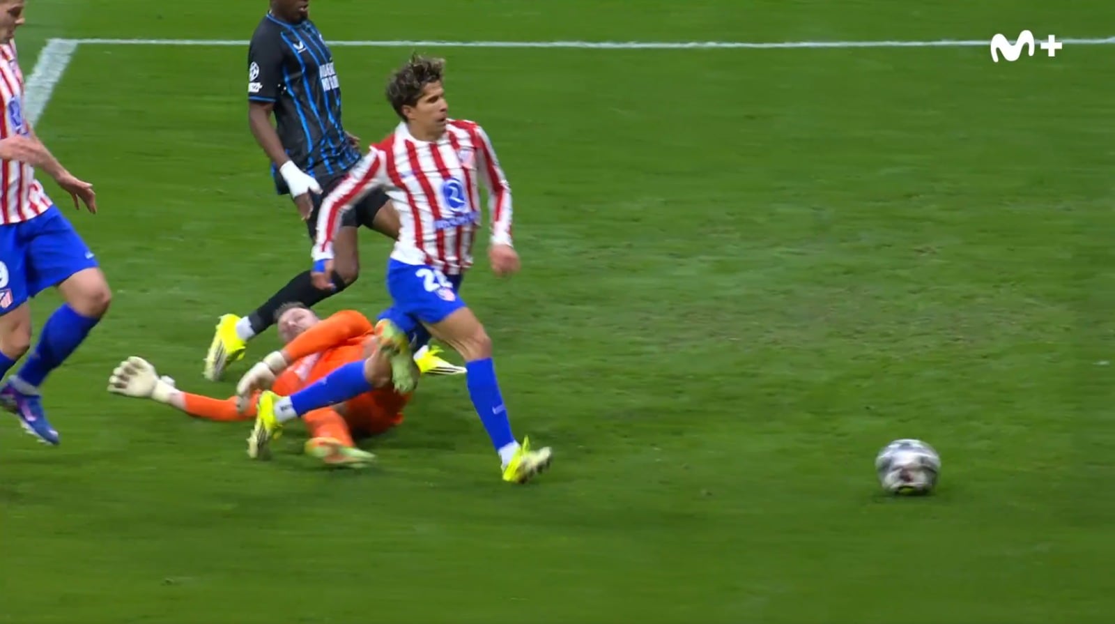 La acción entre Mignolet y Giuliano / Movistar Plus