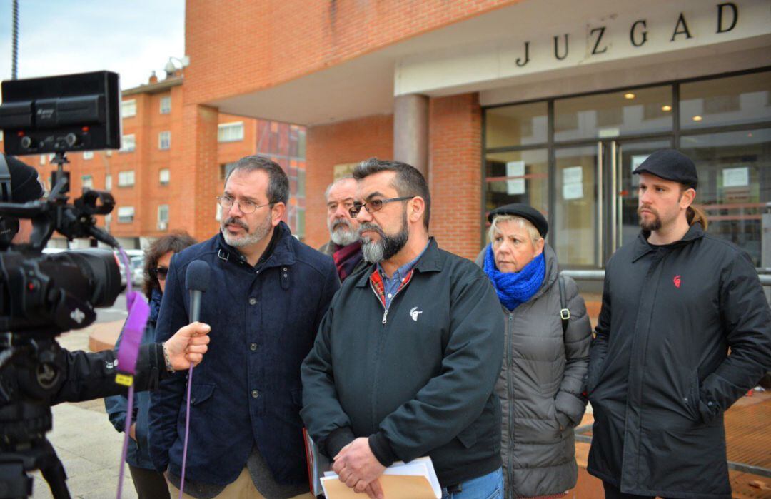 El exportavoz de Sí Se Puede, Luis Andrés Pérez, este jueves, en los juzgados de Torrejón de Ardoz.