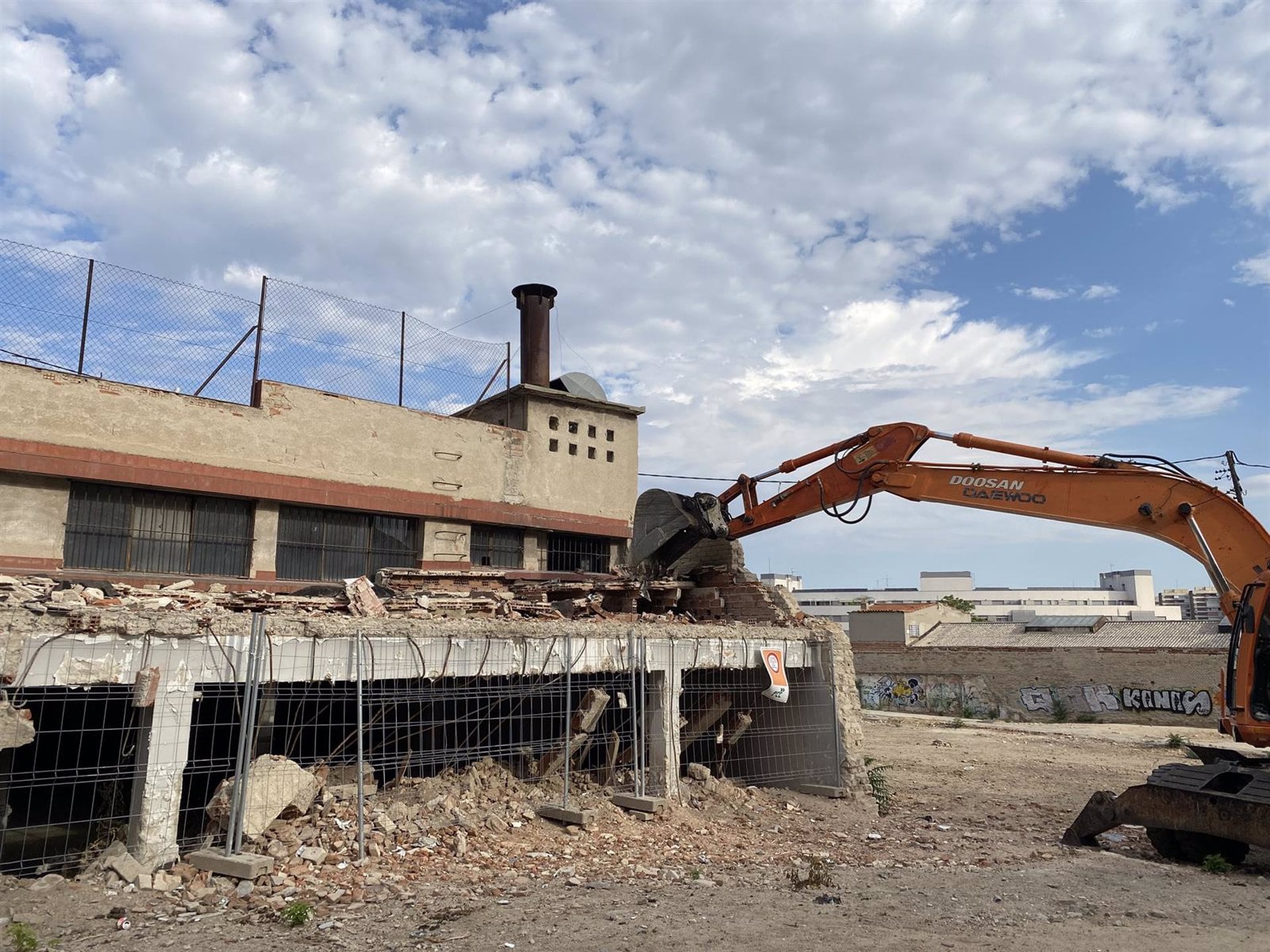 Imagen de archivo de la demolición de una construcción