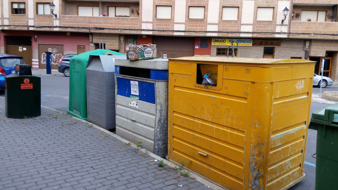 Contenedores de recogida de basura situados en Medina del Campo