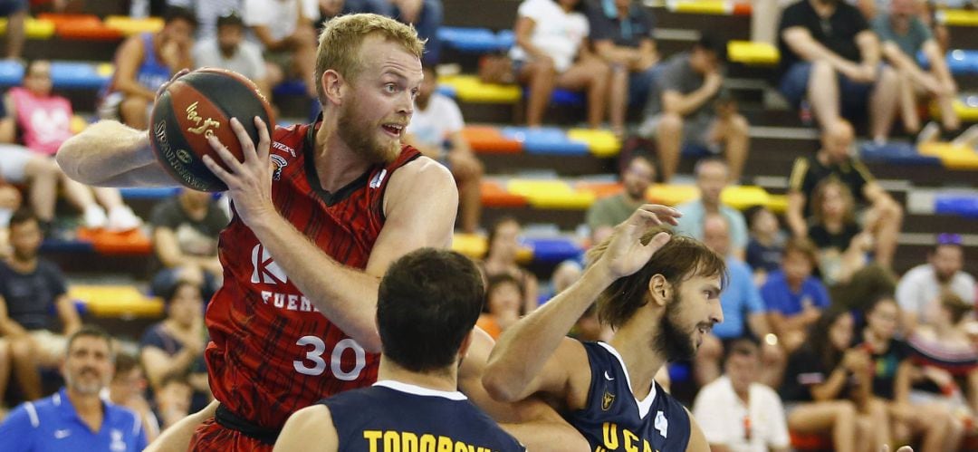 Clark (30) ha disputado todos los partidos amistosos del &#039;Fuenla&#039; esta pretemporada