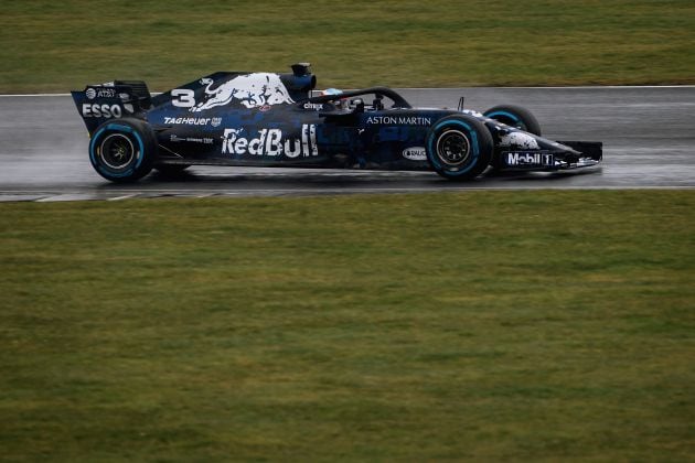 Daniel Ricciardo pilota el RB14.