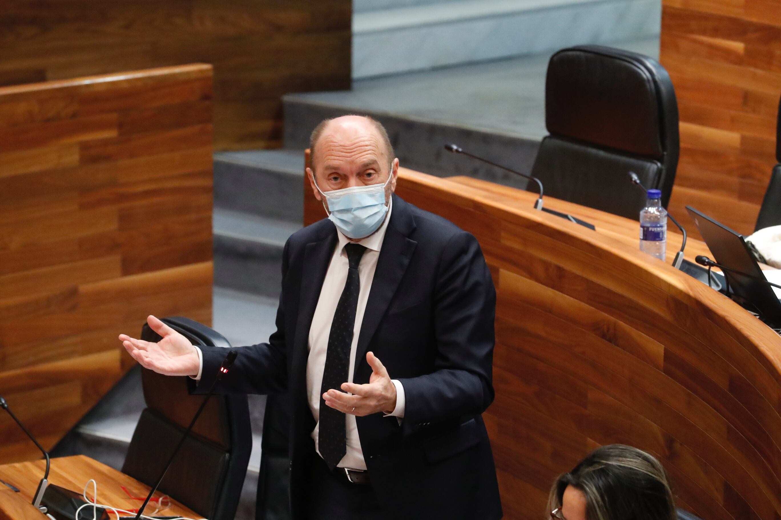 Juan Cofiño, en el Pleno de la Junta General del Principado