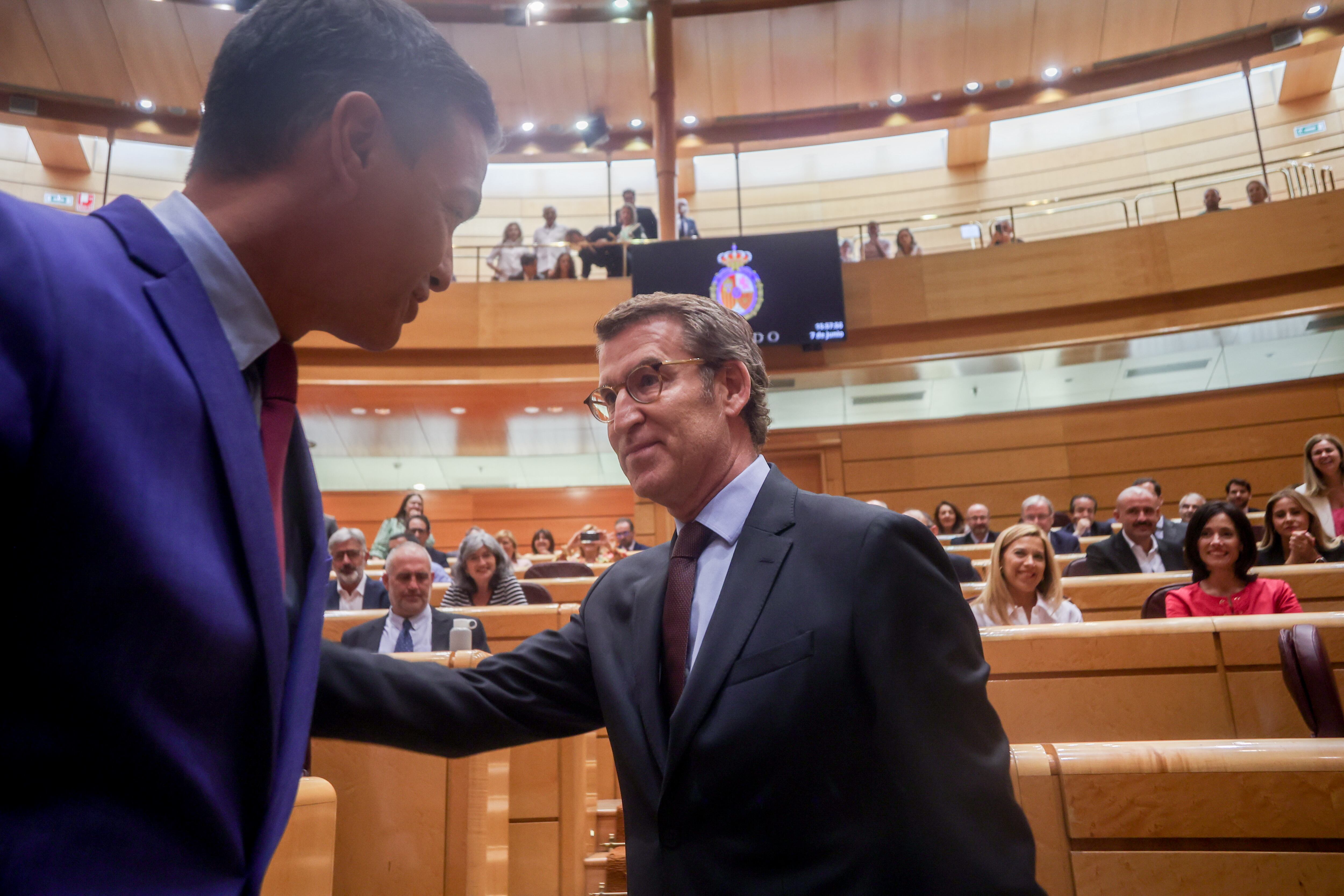 El presidente del Gobierno, Pedro Sánchez, y el líder del PP, Alberto Núñez Feijóo.