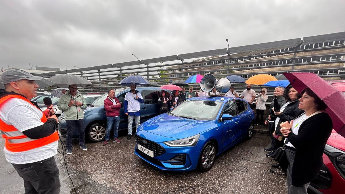 Los afectados por los motores Puretech de Stellantis presentan en los juzgados de Vigo las primeras demandas