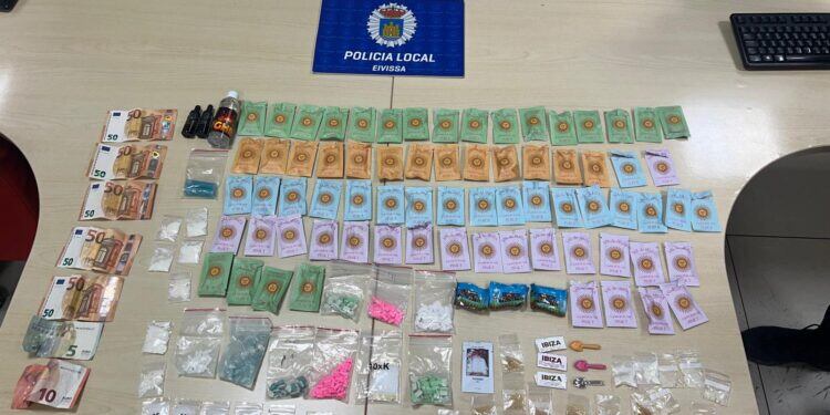 Imagen de la droga intervenida