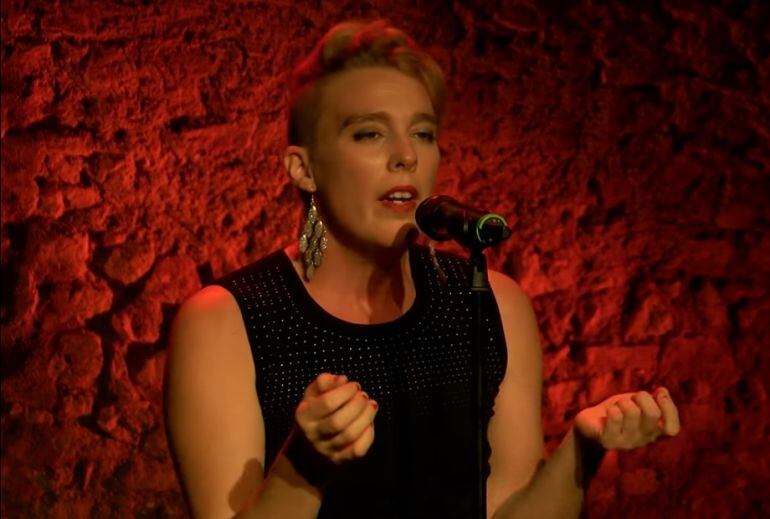 La actriz, durante un concierto.