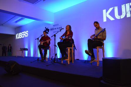El grupo vitoriano Kubers interpretó dos temas musicales
