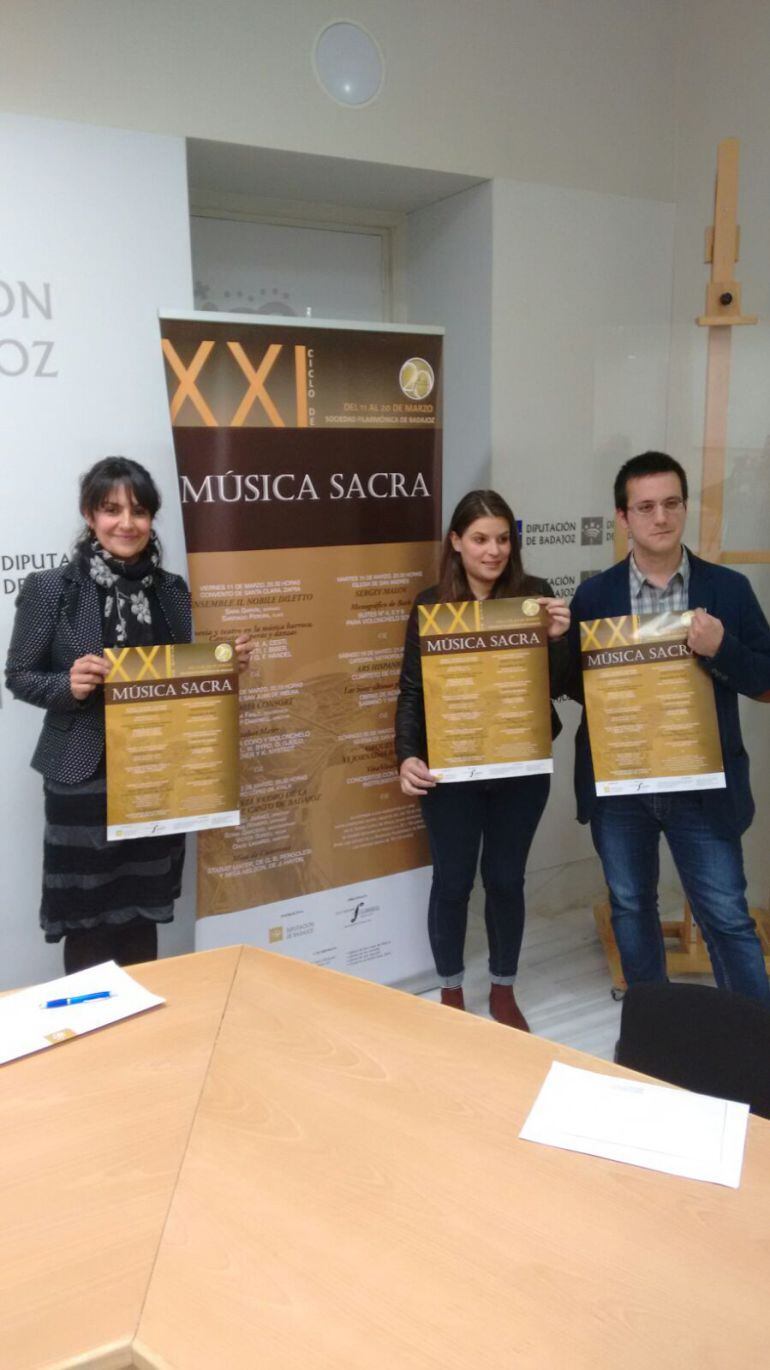 Presentación de la XXI edición del ciclo de música sacra en la Diputación Provincial de Badajoz