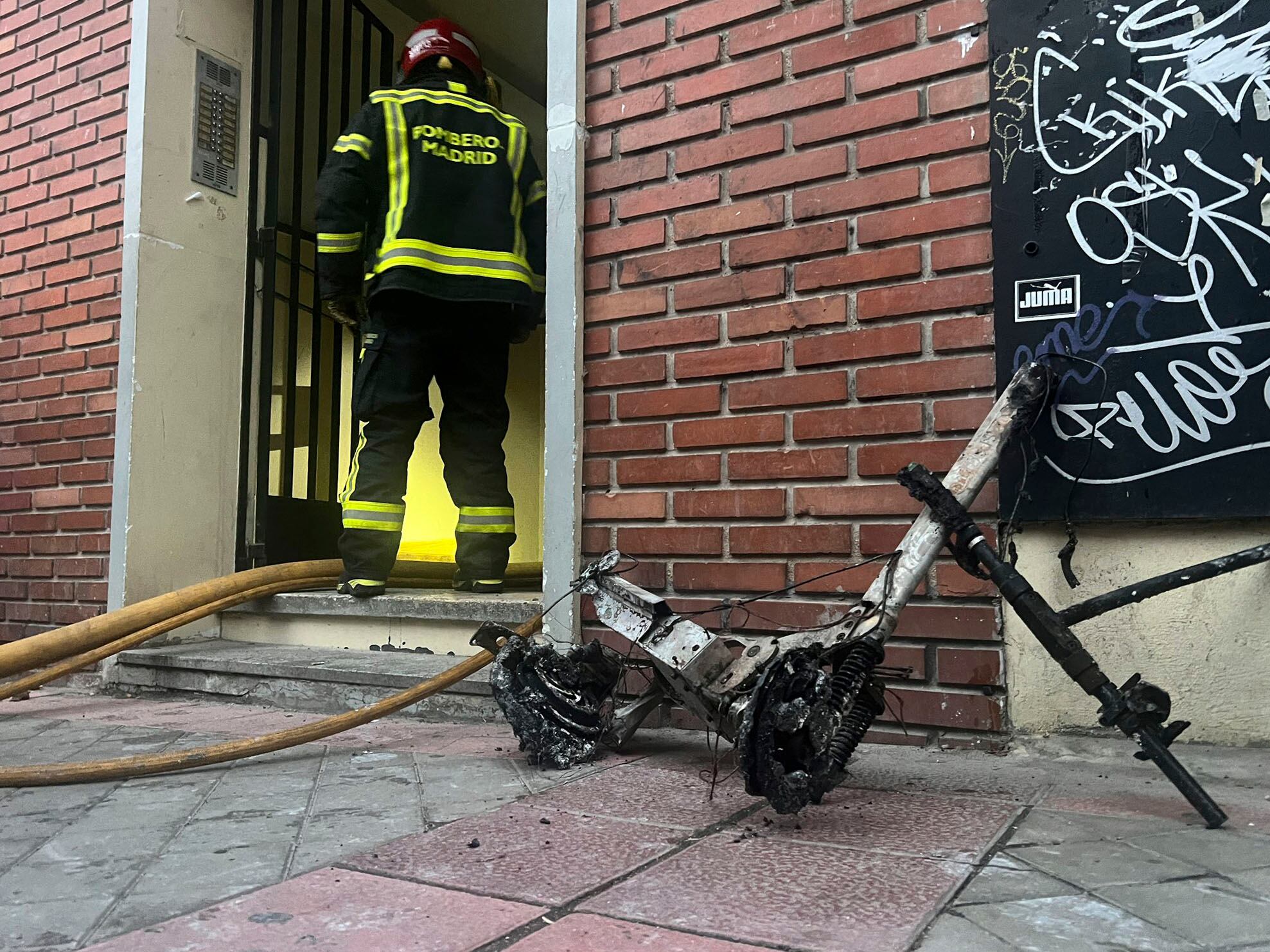 El patinete eléctrico que ha causado el incendio en Madrid.