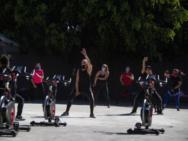 Participantes en un evento simila al Campello Fitness