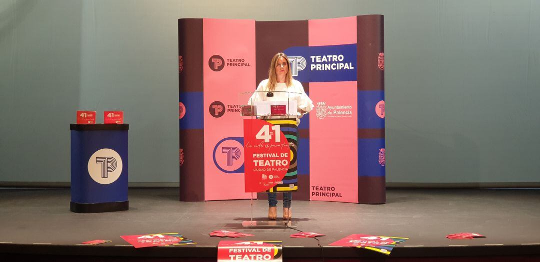 La Concejala de Cultura, Laura Lombraña ha presentado la 41 edición del Festival de Teatro "Ciudad de Palencia"