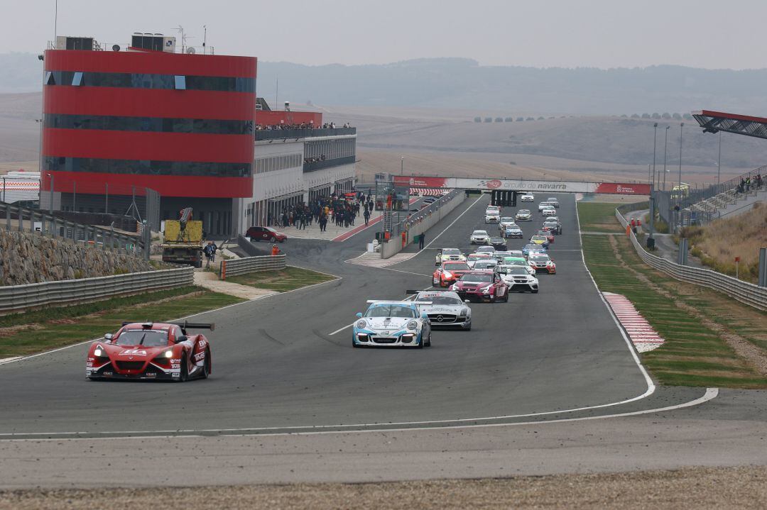Competición en el Circuito de Navarra