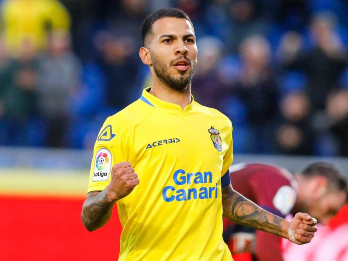 La magia de Viera guía a Las Palmas hasta la victoria (3-2)