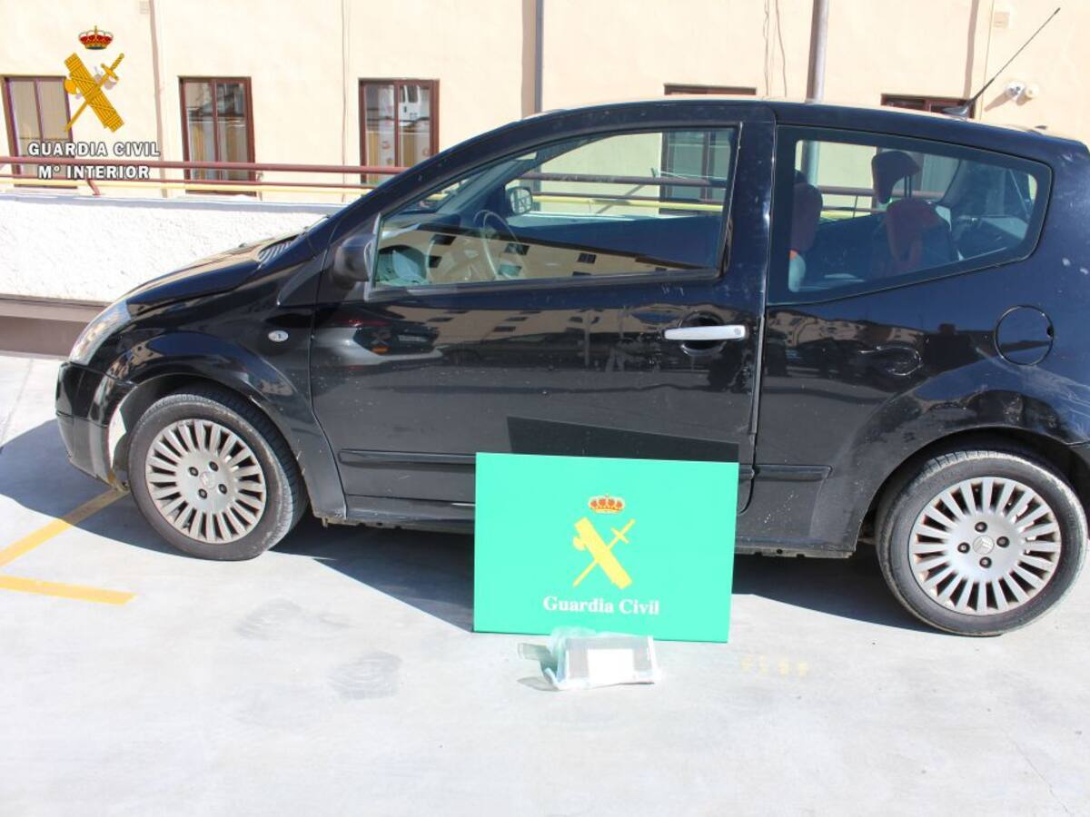 La Guardia Civil incauta un kilo de cocaína en el término de Fresno de la Fuente