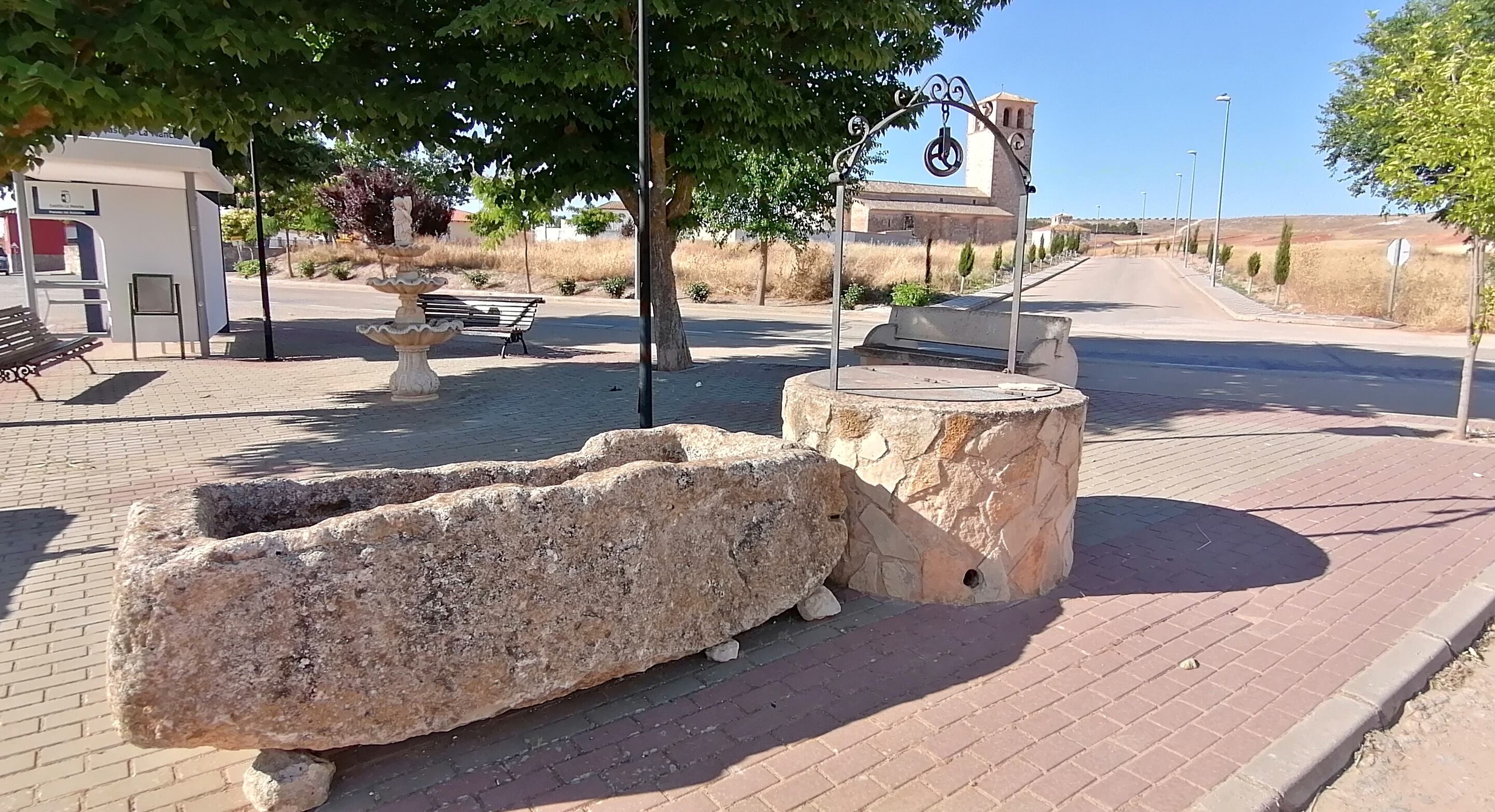 Abrevadero en Monreal del Llano.