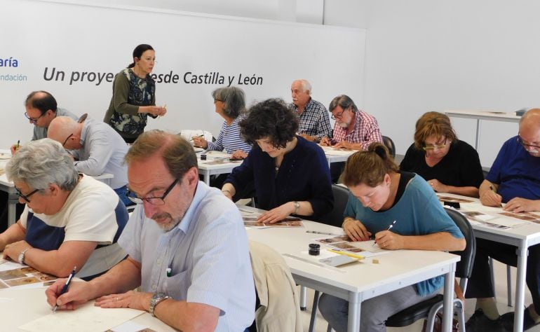 Participantes en el Taller de Caligrafía