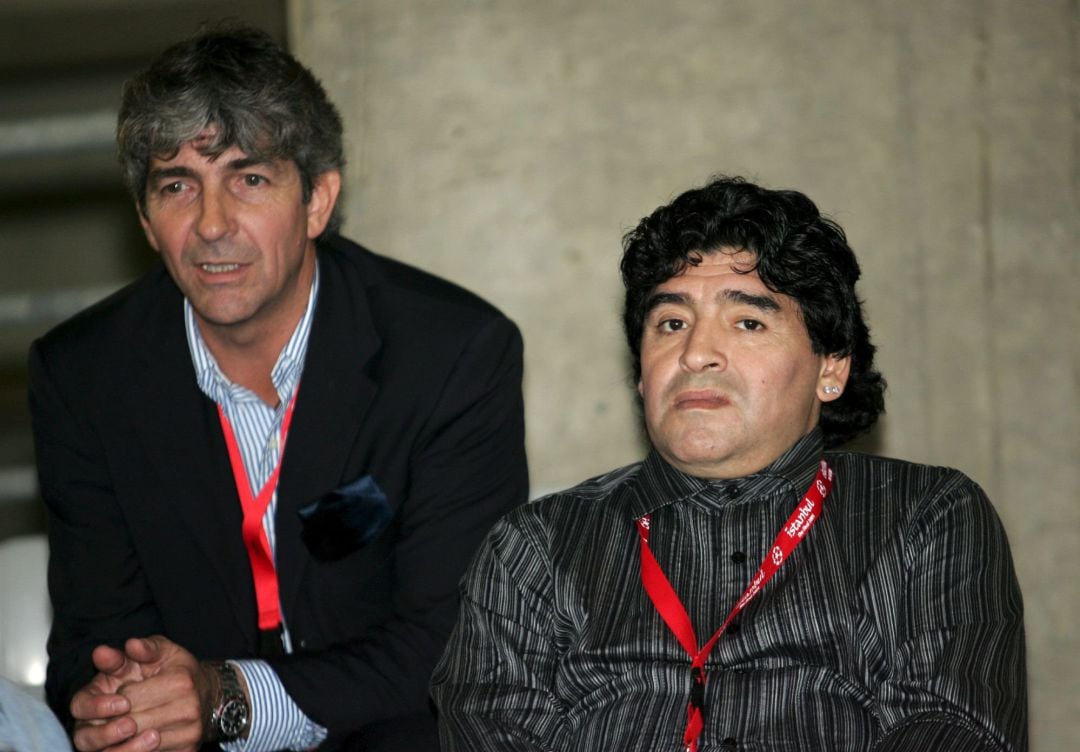 Paolo Rosi junto a Diego Armando Maradona