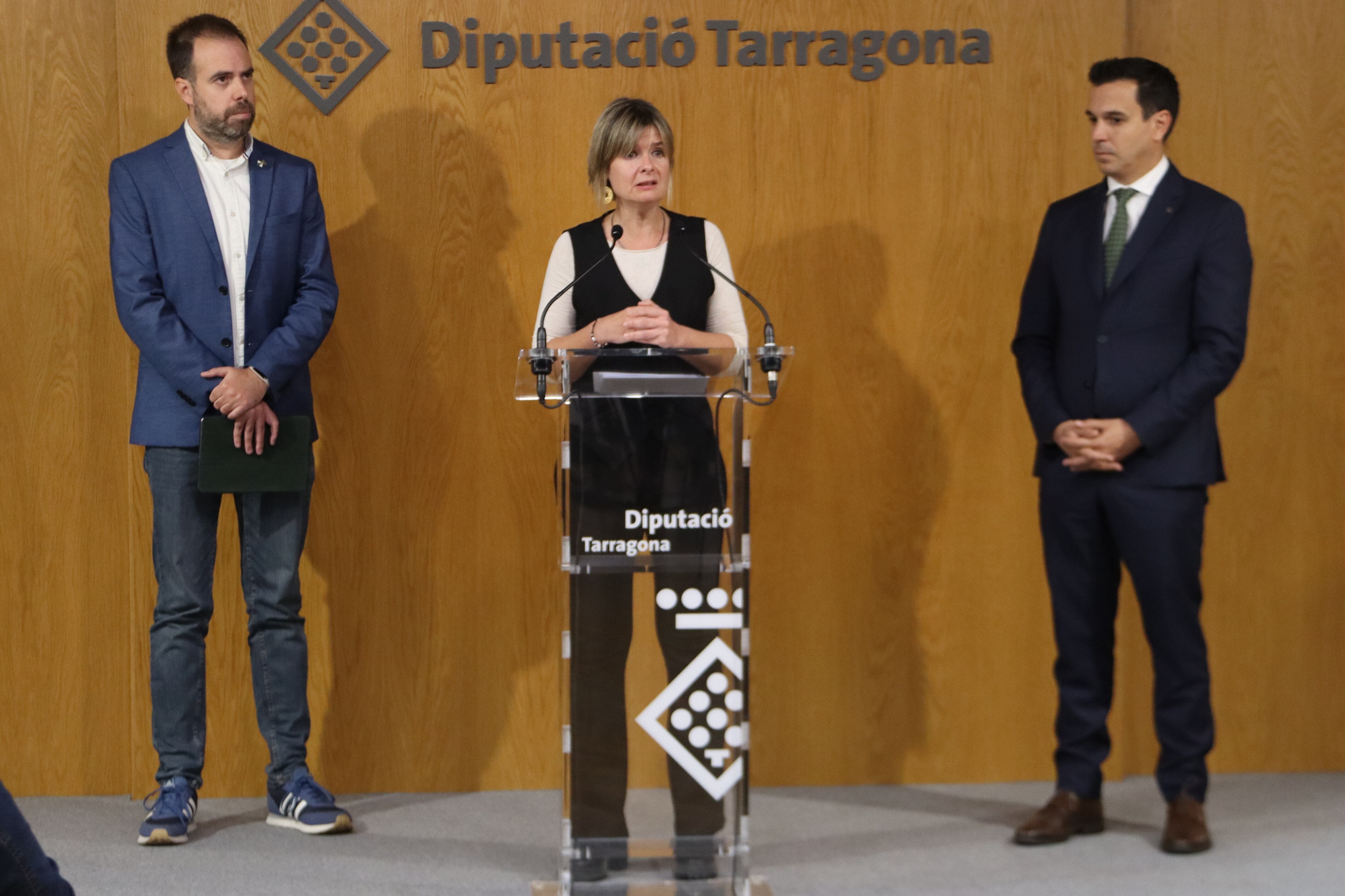 La presidenta de la Diputació de Tarragona, Noemí Llauradó; amb l&#039;alcalde de l&#039;Espluga de Francolí, Josep Maria Vidal; i el director de l&#039;ACA, Samuel Reyes