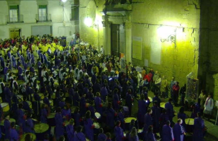 Imagen de archivo de la Rompida de la hora en Almudévar