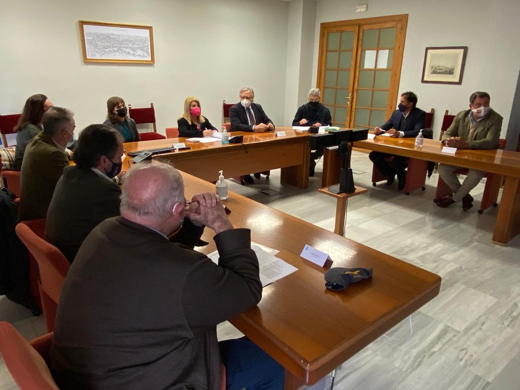 Reunión del jurado del Caballo de Oro