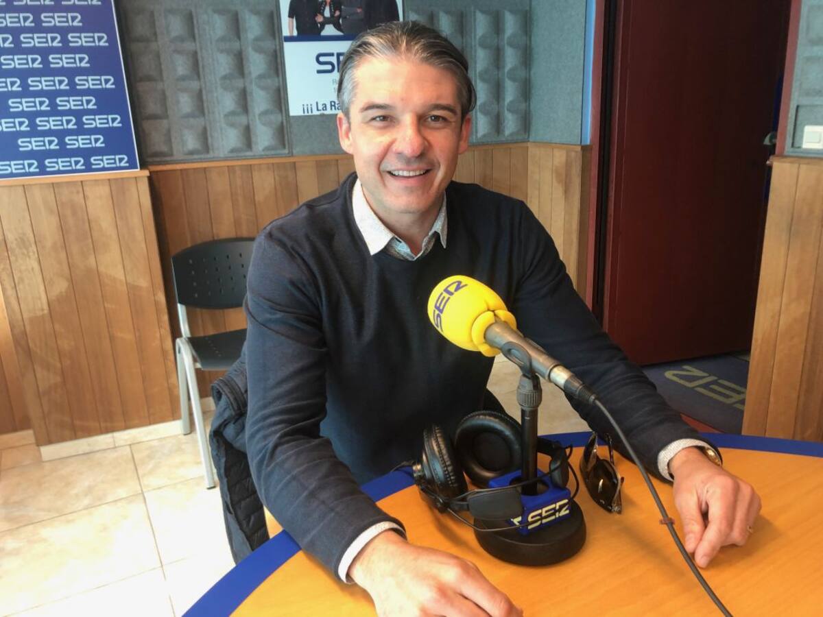Más de un centenar de coches, en la X Feria del Vehículo de Ocasión de Sant Jordi