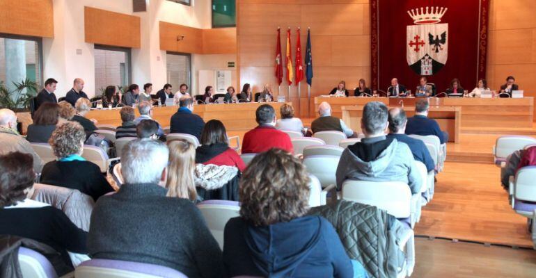 Pleno municipal en el ayuntamiento de Alcobendas