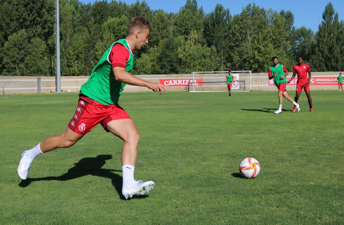 La Cultural durante un entrenamiento de pretemporada