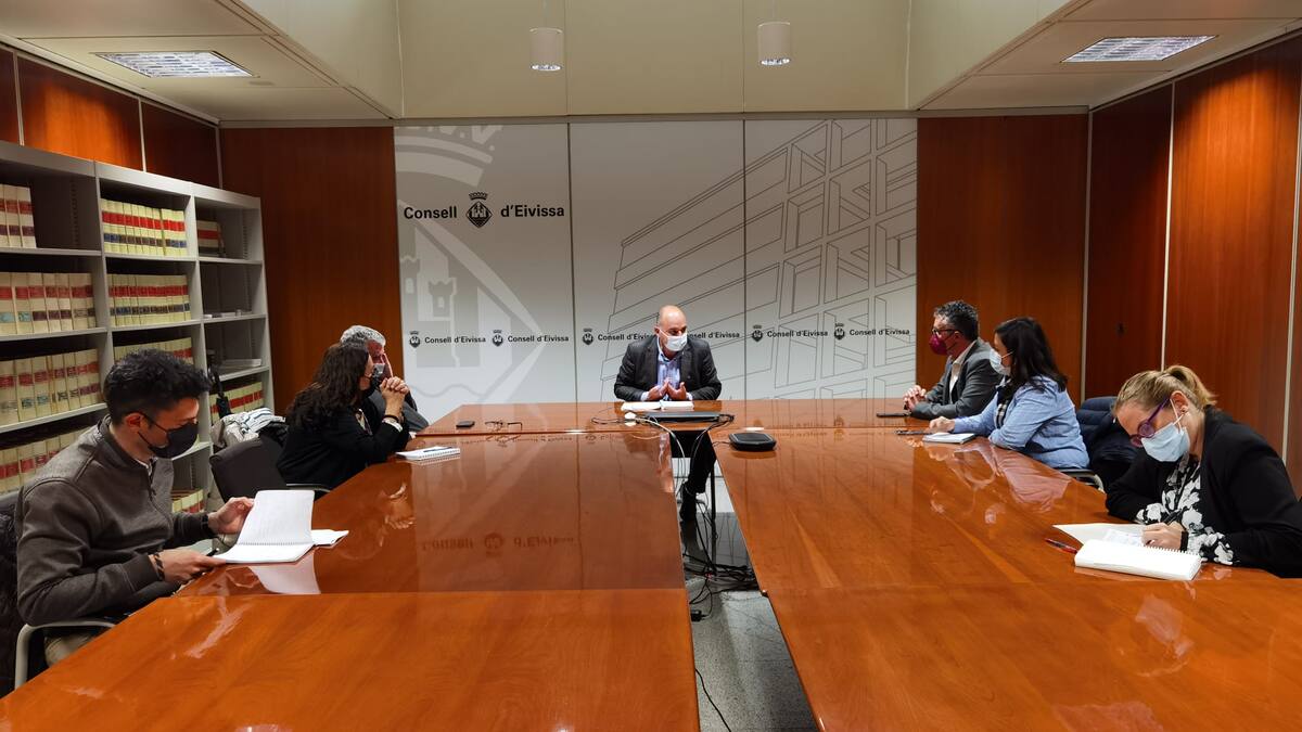 El Consell de Ibiza reclama garantías para evitar problemas de desabastecimiento en la isla