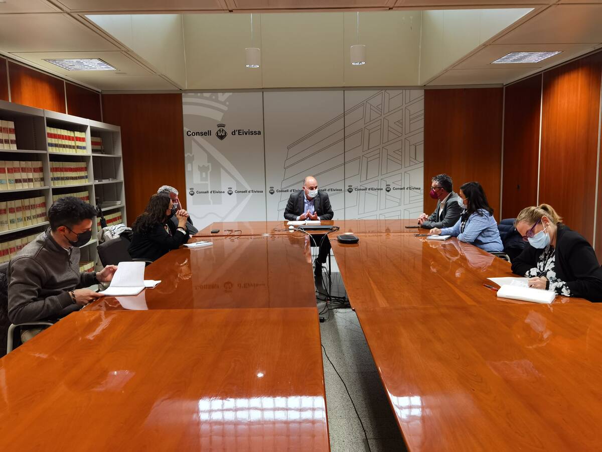 El Consell de Ibiza reclama garantías para evitar problemas de desabastecimiento en la isla