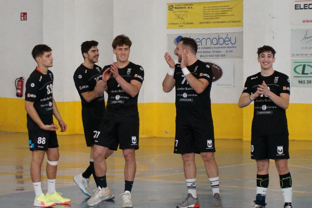 El entrenador del Bm. Elda - C.E.E. no podrá contar con sus jóvenes valores