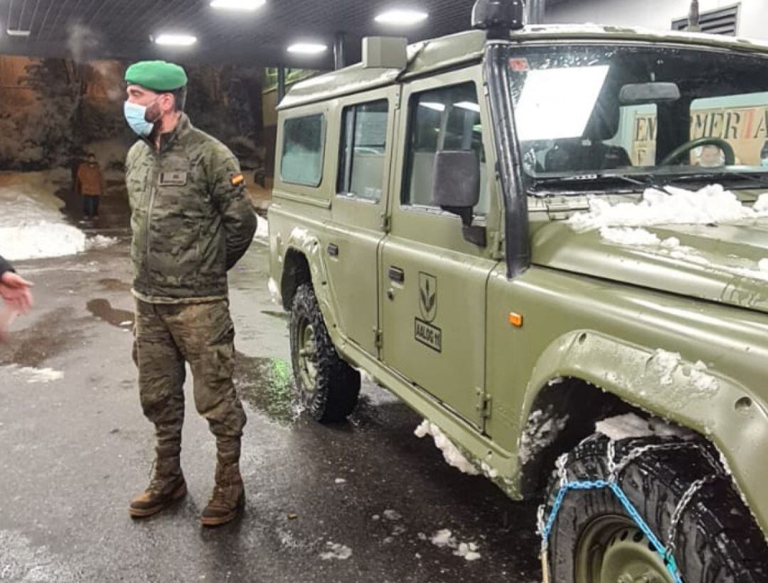 El Ejército participan en labores de apoyo y rescate.