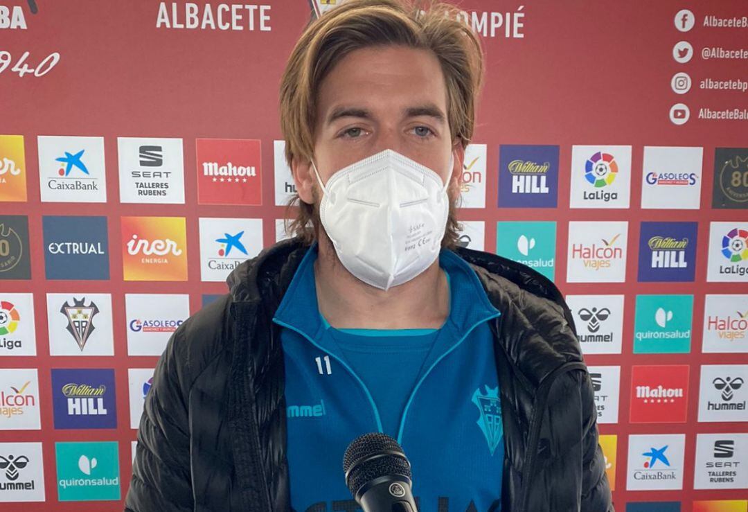 Álvaro Jiménez, durante su comparecencia de prensa